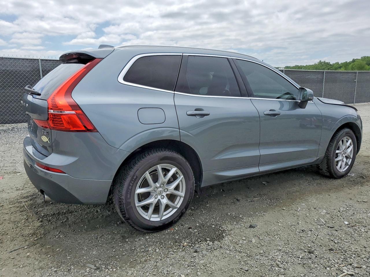 Volvo XC60 T5 Momentum