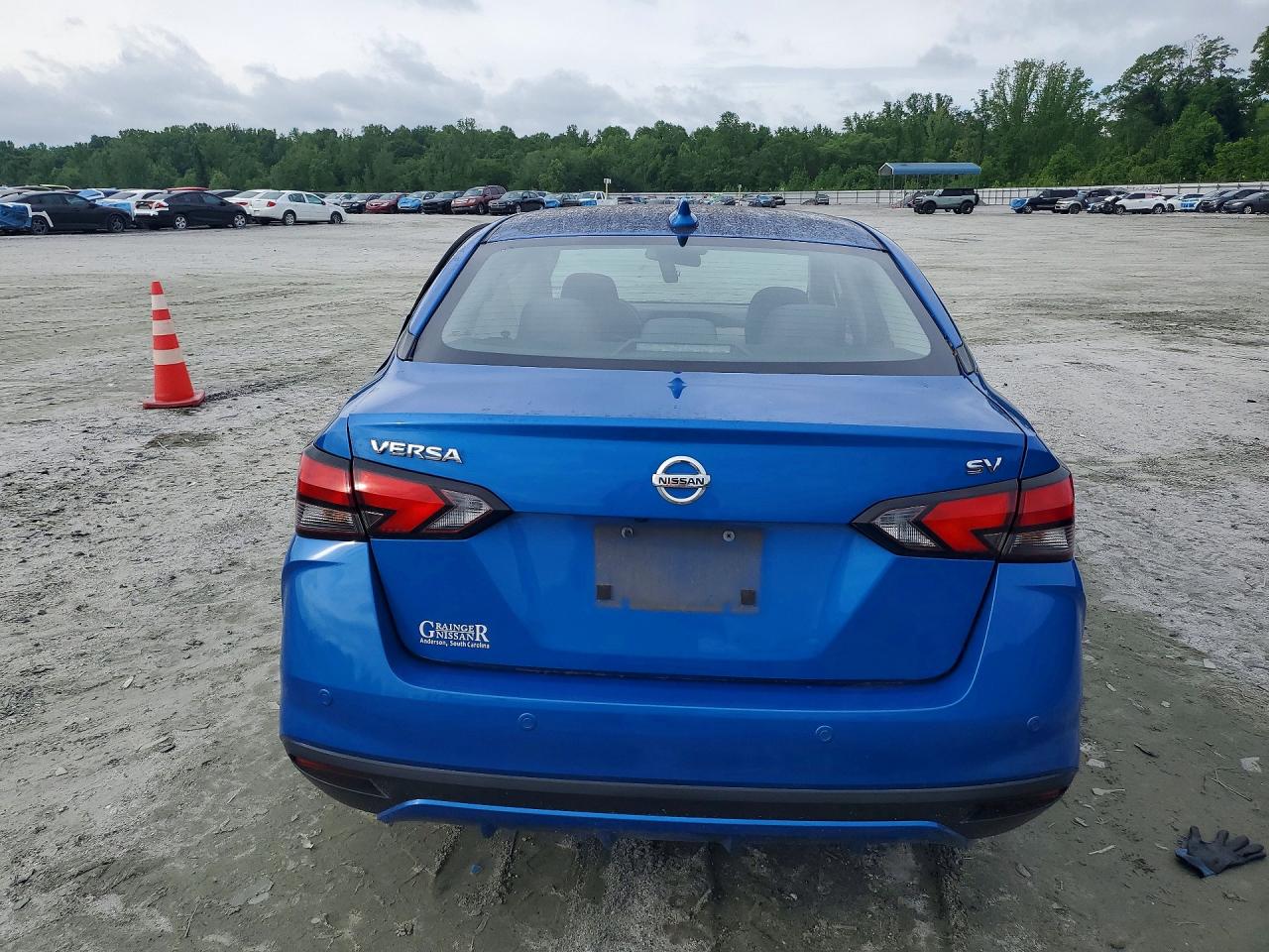 Nissan Versa Sv