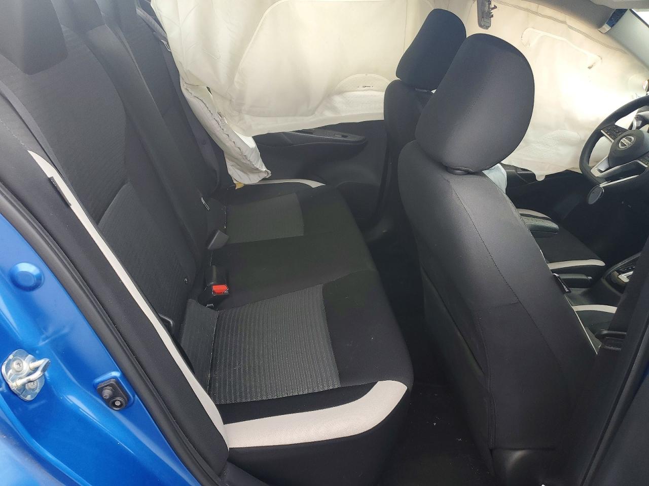 Nissan Versa Sv