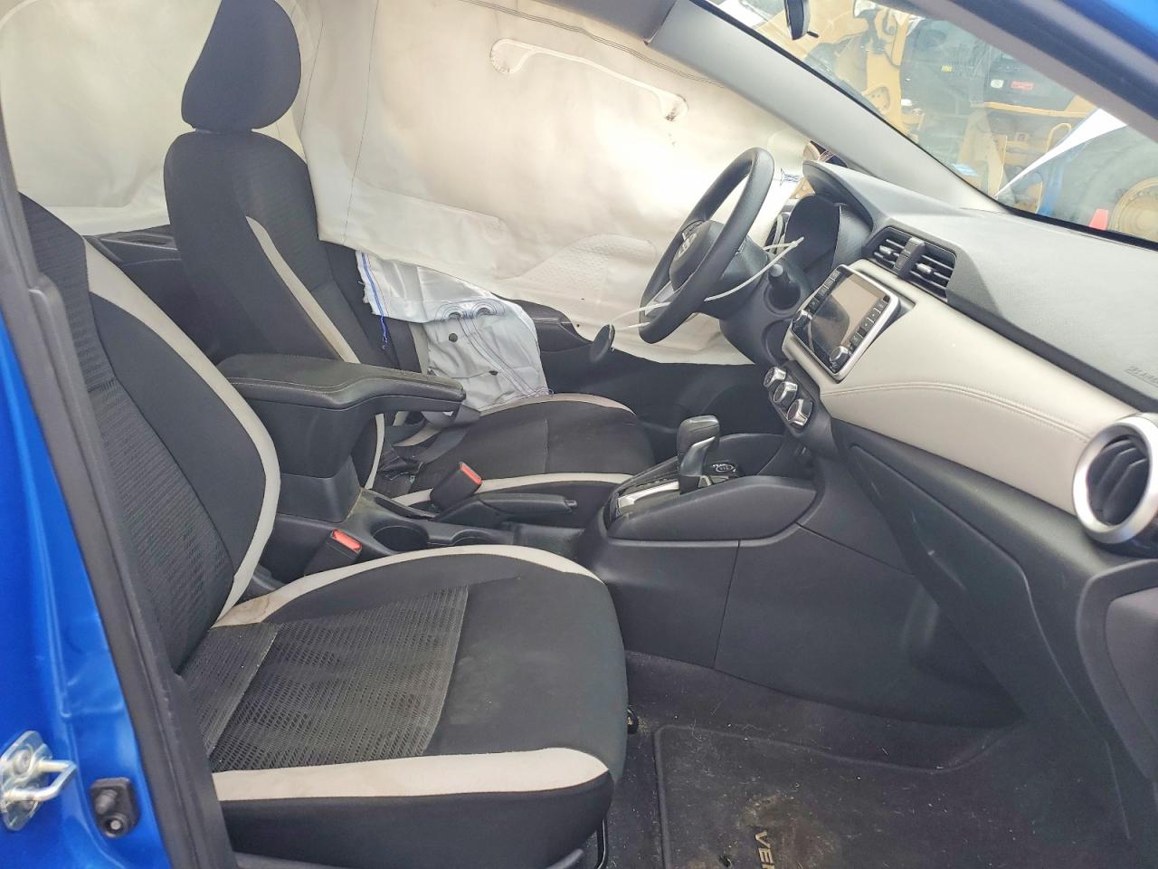 Nissan Versa Sv