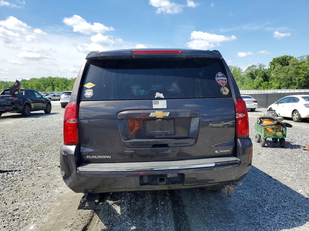 Chevrolet Suburban C1500 Premier
