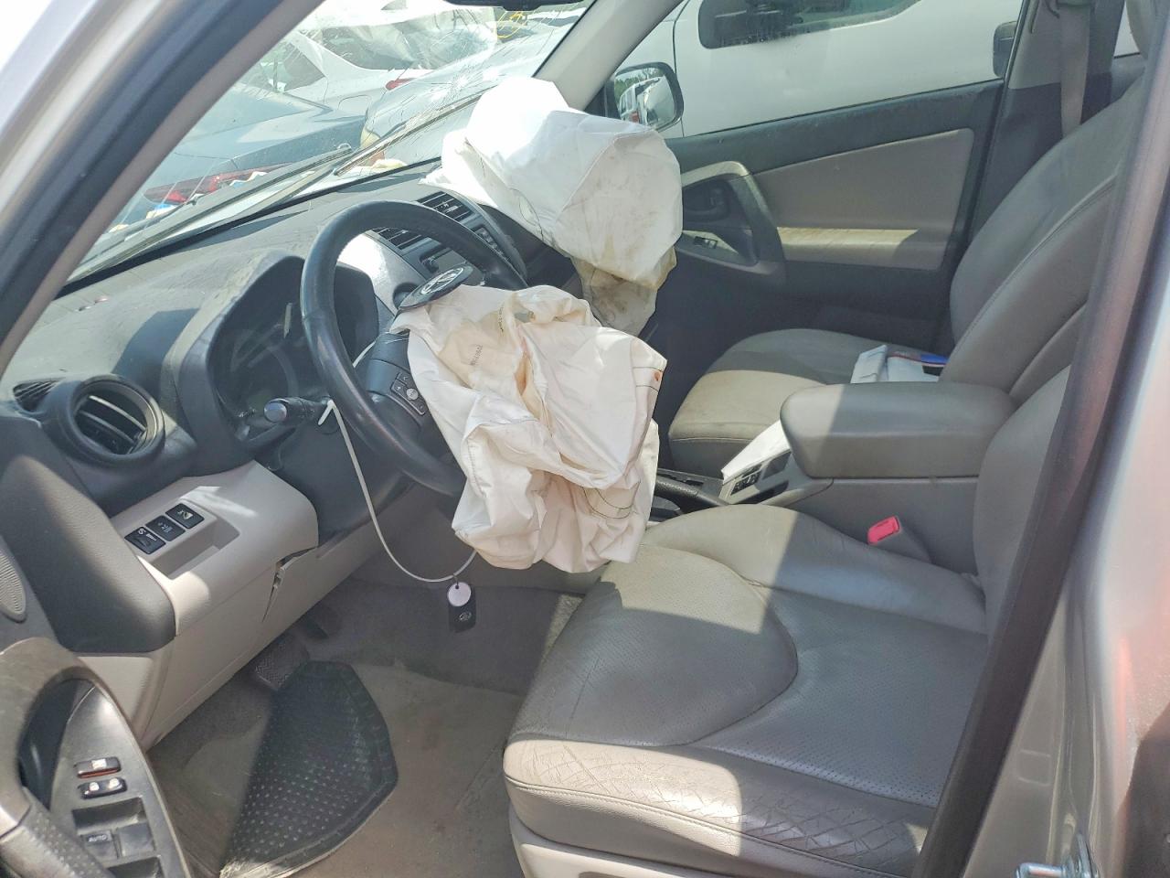 Toyota RAV4 Limited