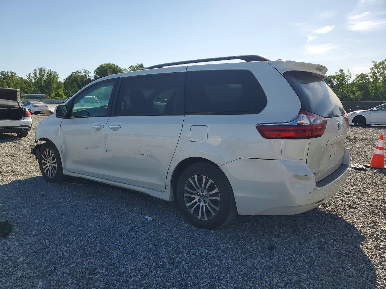 Toyota Sienna Xle 7-passenger