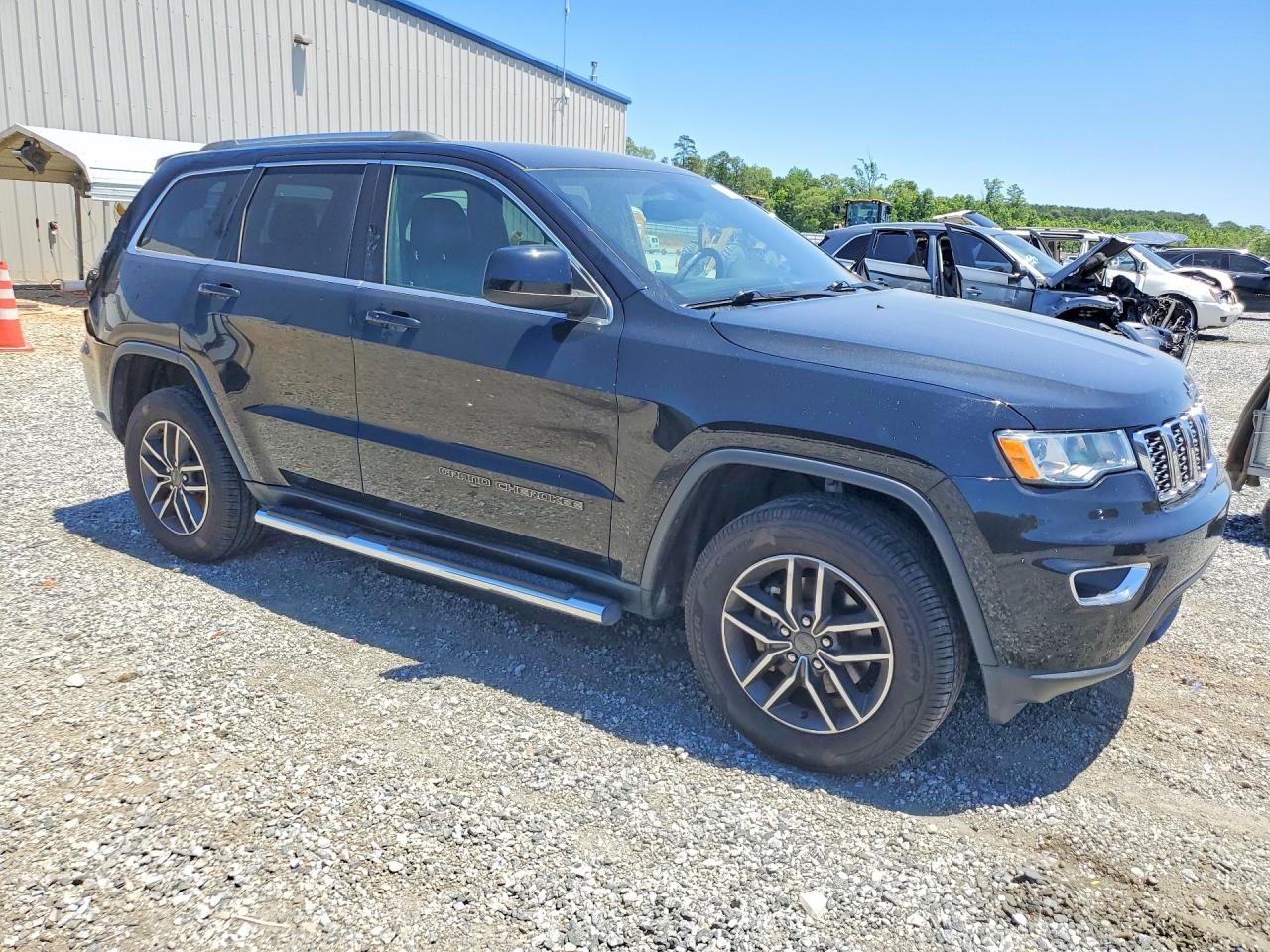 Jeep Grand Cherokee Laredo