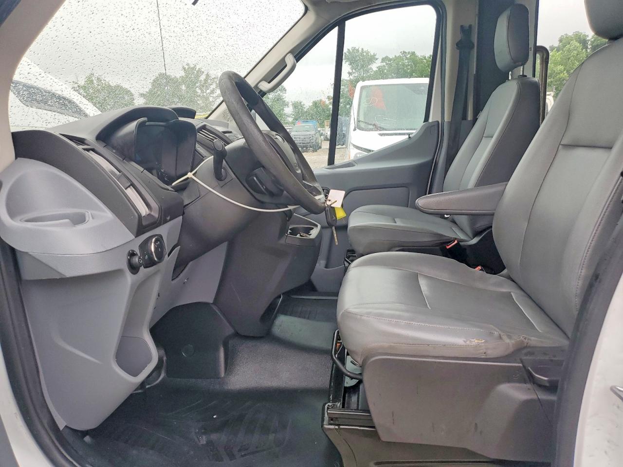 Ford Transit T-250