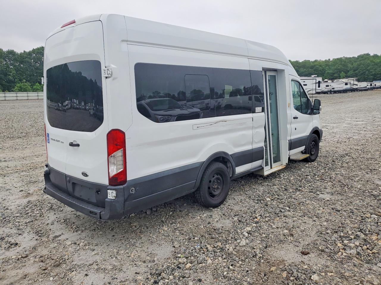 Ford Transit T-250