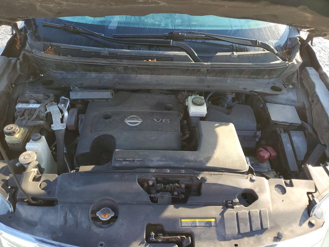 Nissan Pathfinder S
