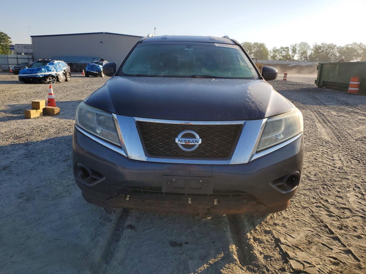 Nissan Pathfinder S