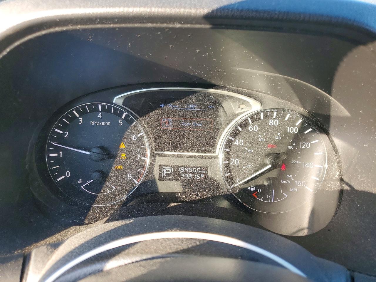 Nissan Pathfinder S