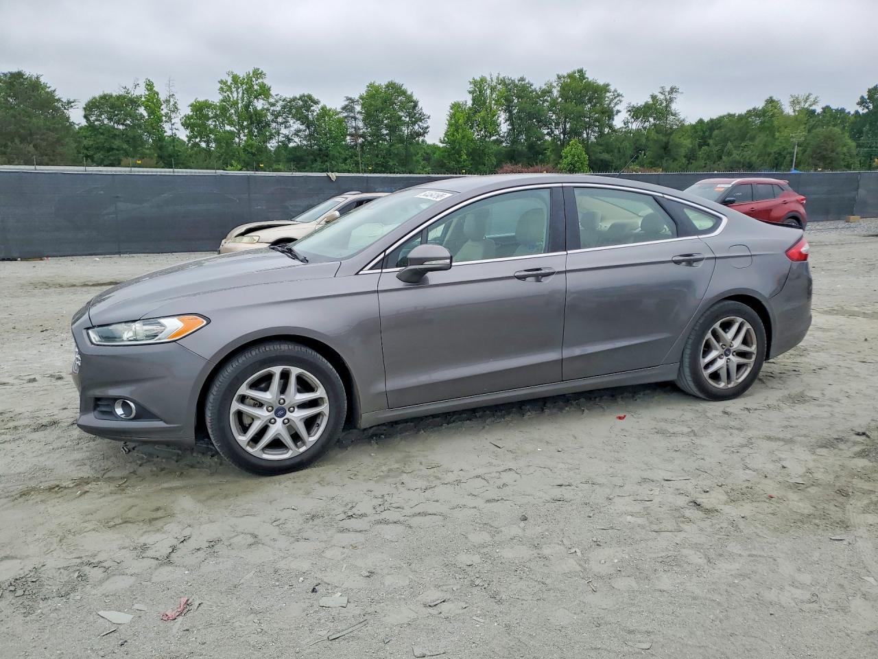 Salvage Ford Fusion Image