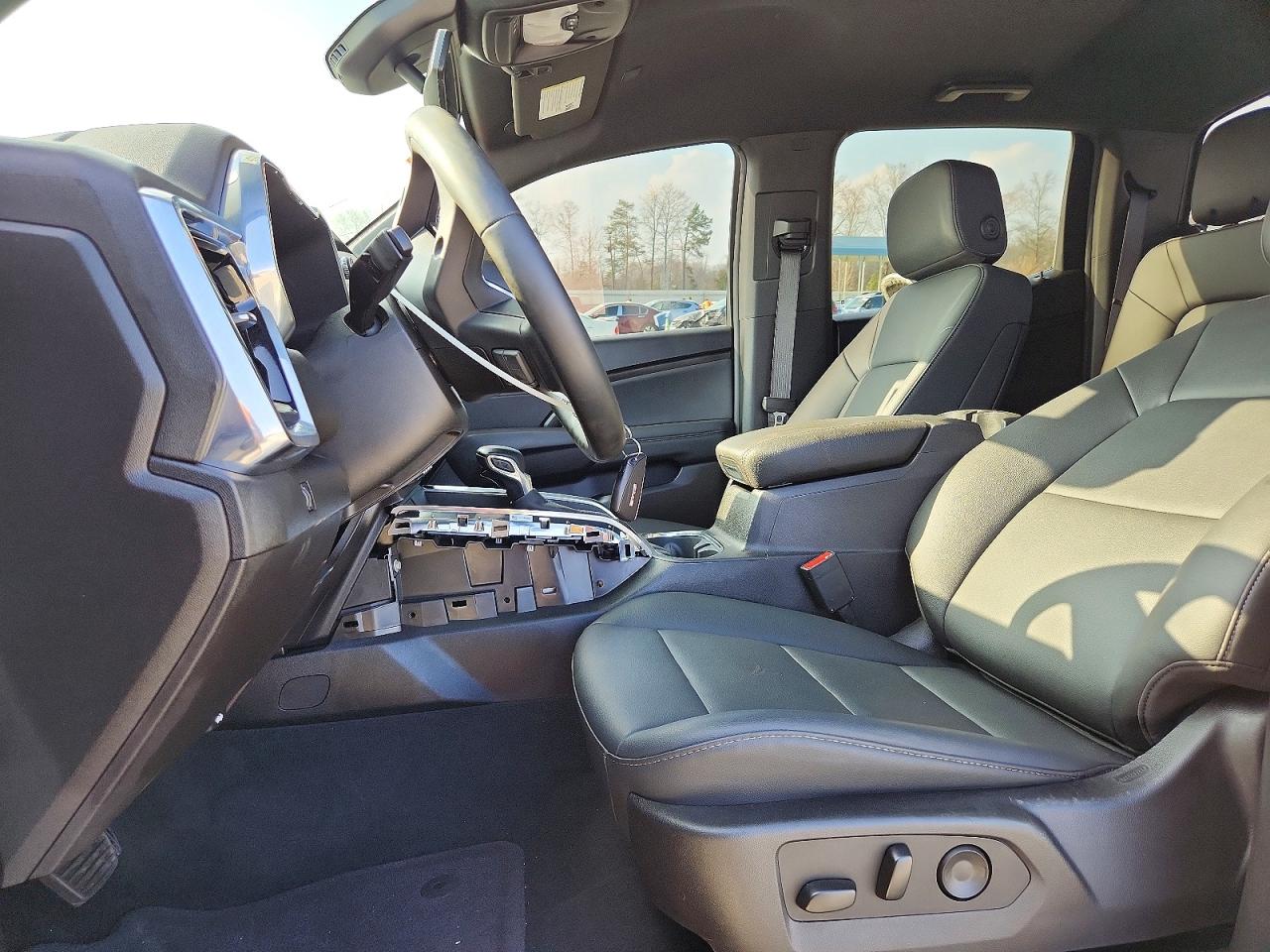 GMC Canyon Elevation