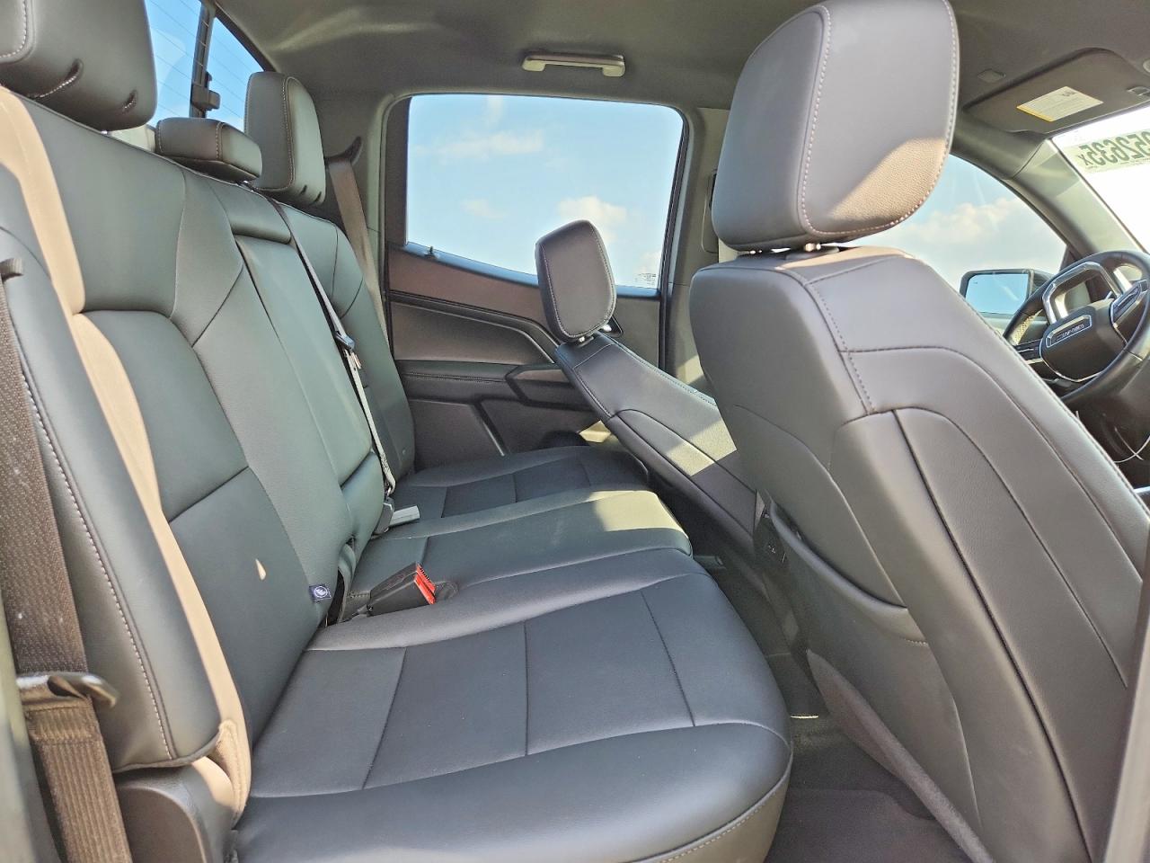 GMC Canyon Elevation