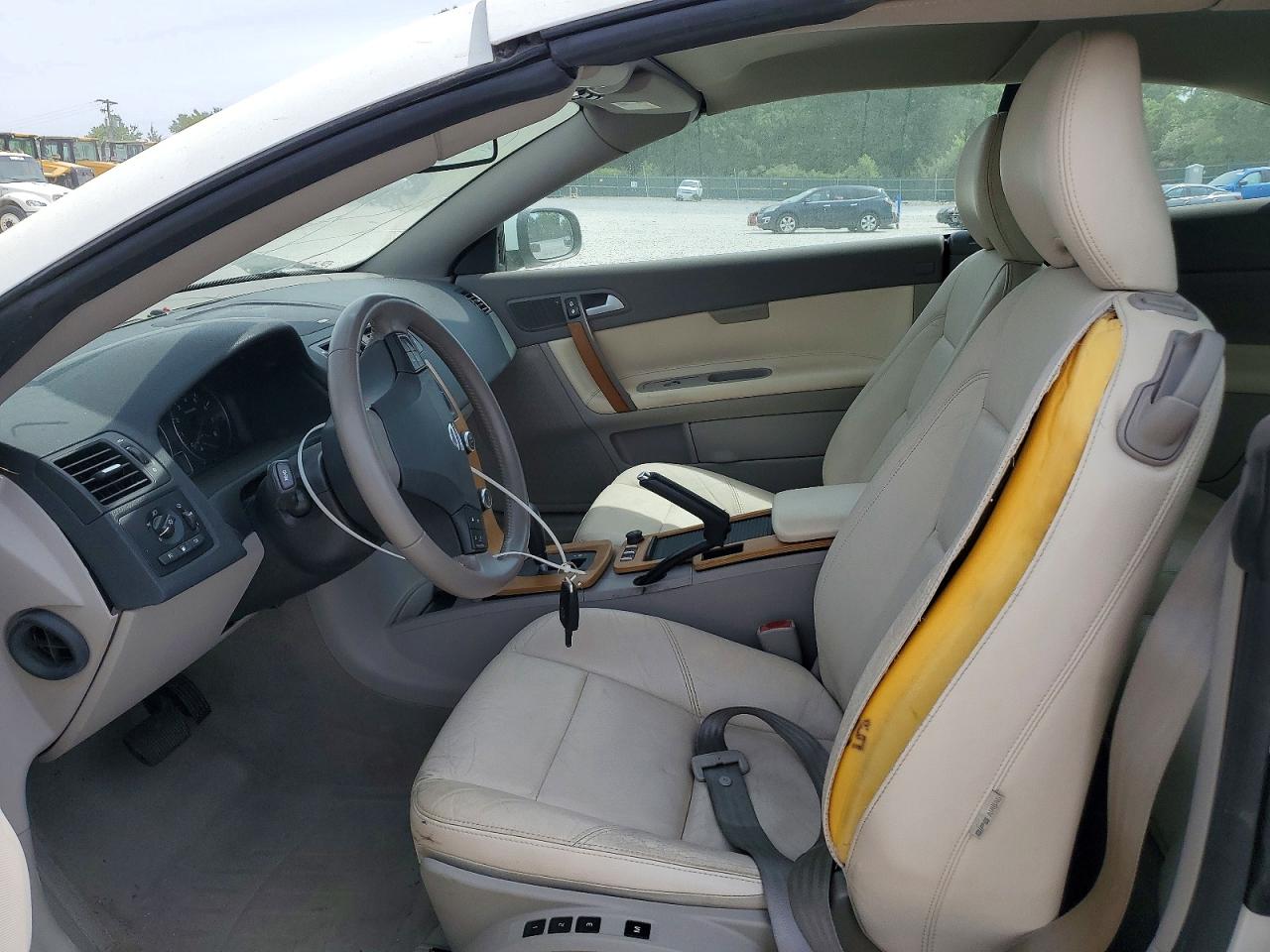 Volvo C70 T5