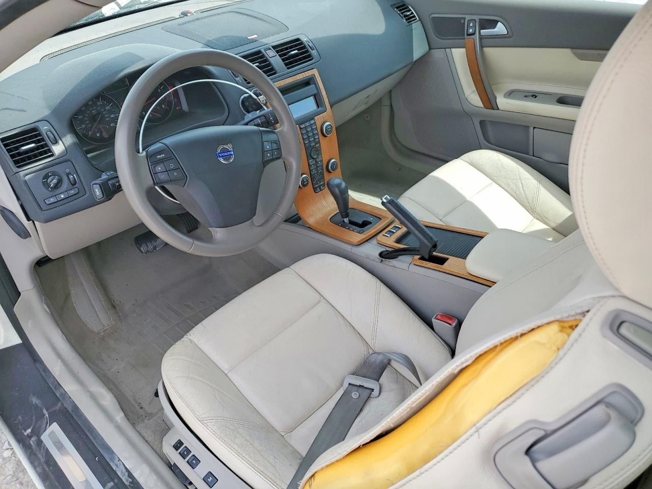 Volvo C70 T5