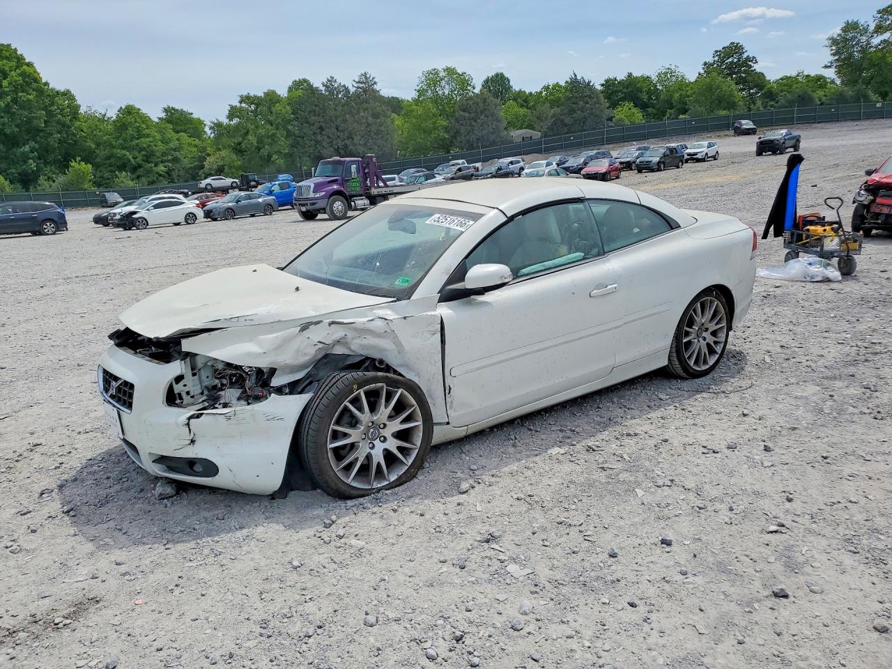 Salvage Volvo C70 Image