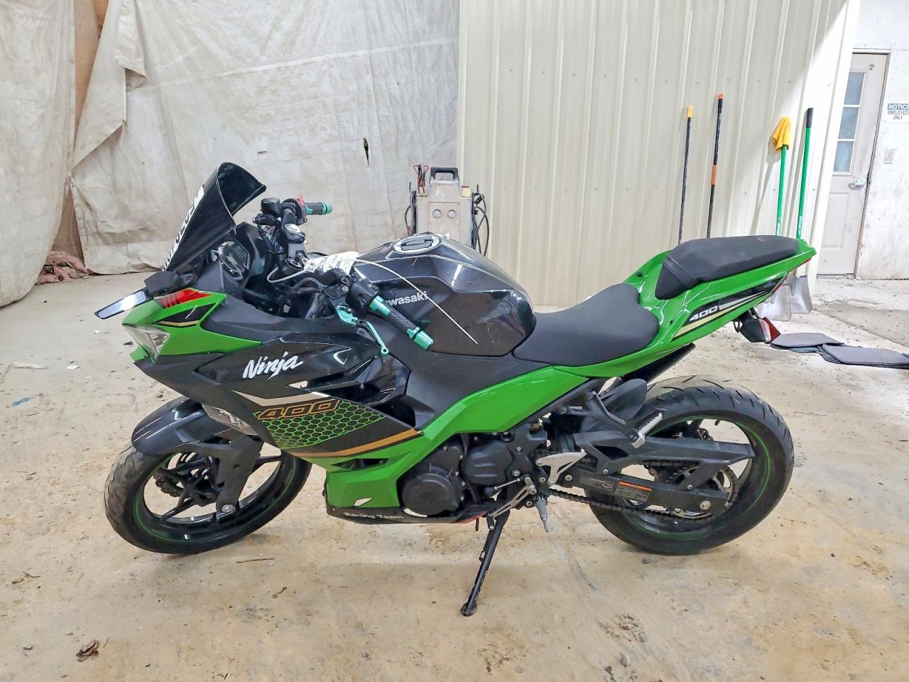 Kawasaki Ex400