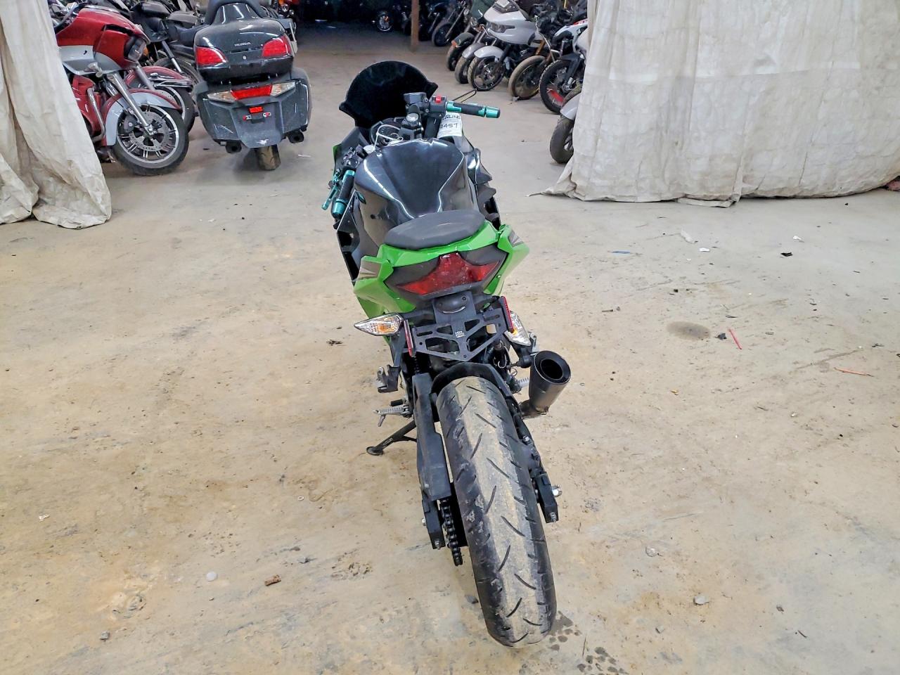 Kawasaki Ex400