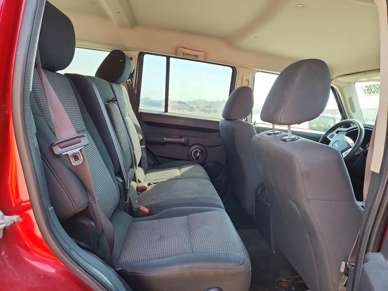 Jeep Commander Sport