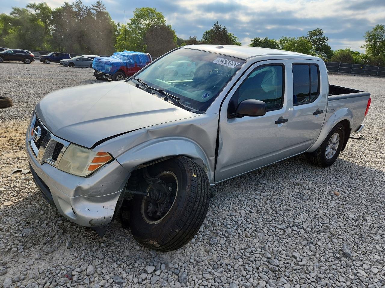 Salvage Nissan Frontier Image