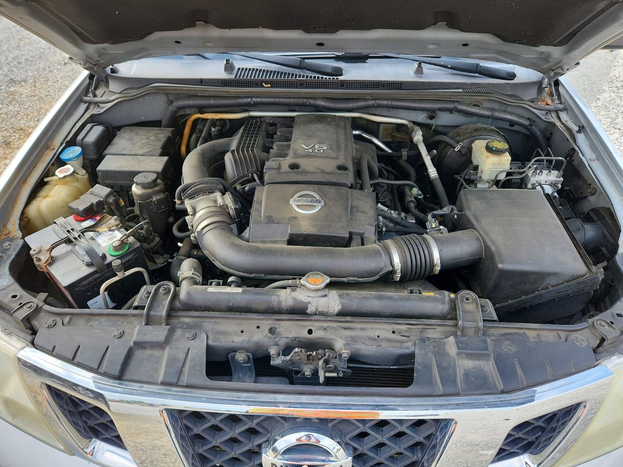 Nissan Frontier Sv