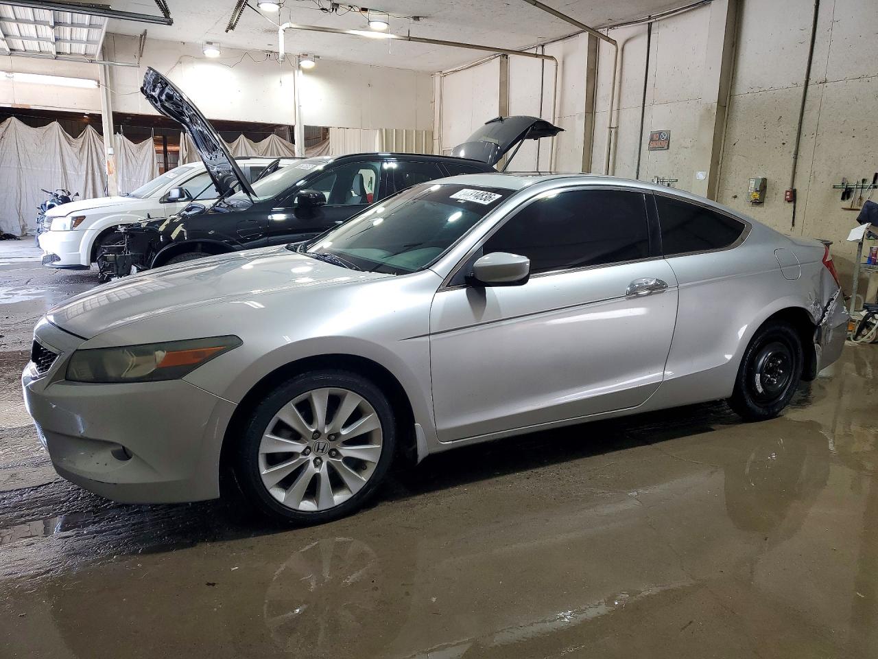 Salvage Honda Accord Image