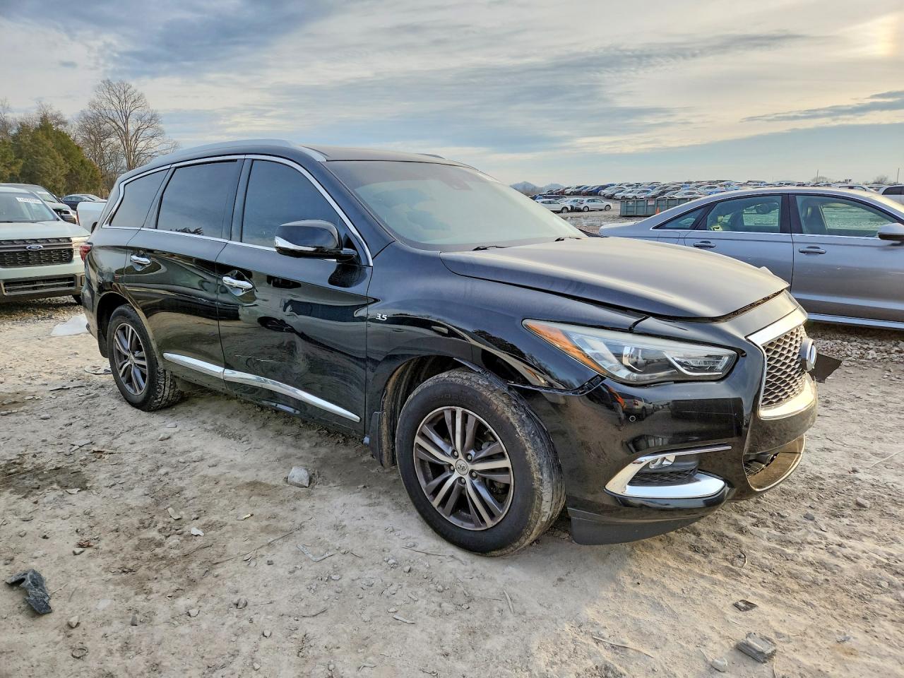 INFINITI Qx Luxe
