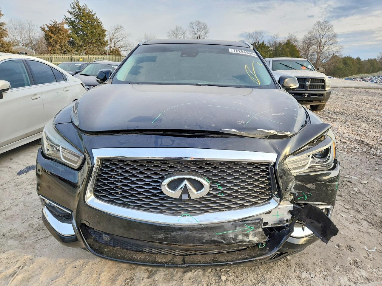 INFINITI Qx Luxe