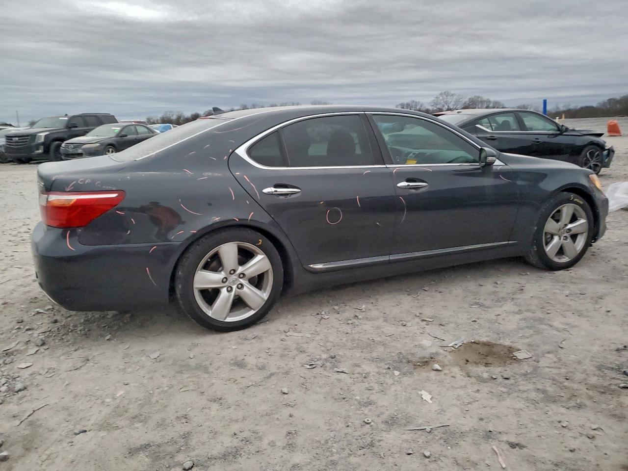 Lexus LS 460
