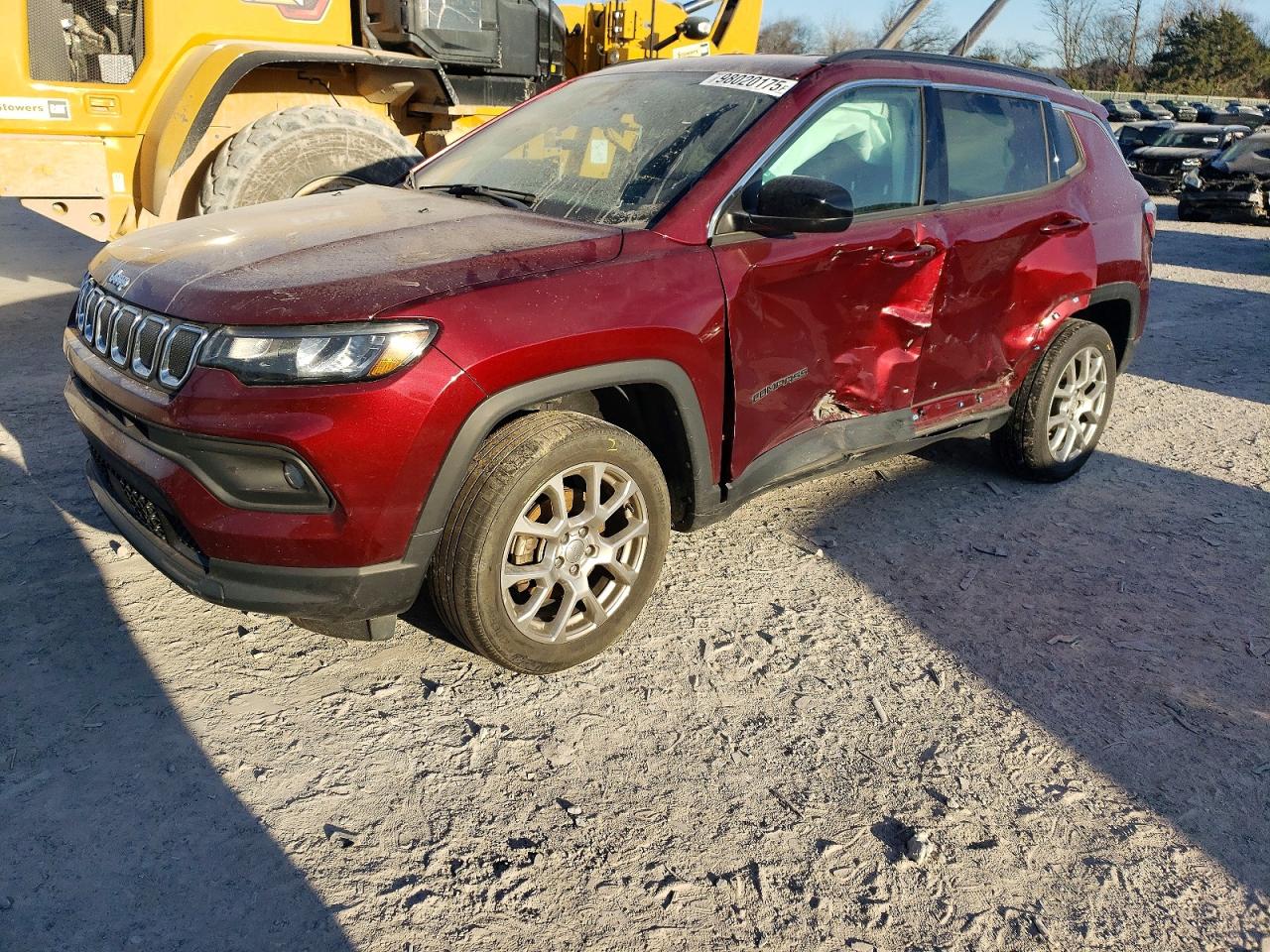 Salvage Jeep Compass Image