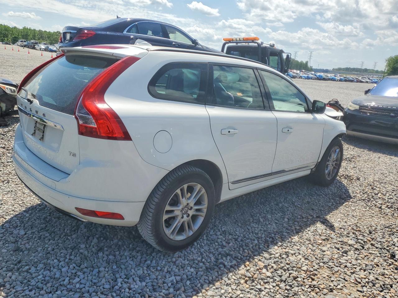 Volvo XC60 T5