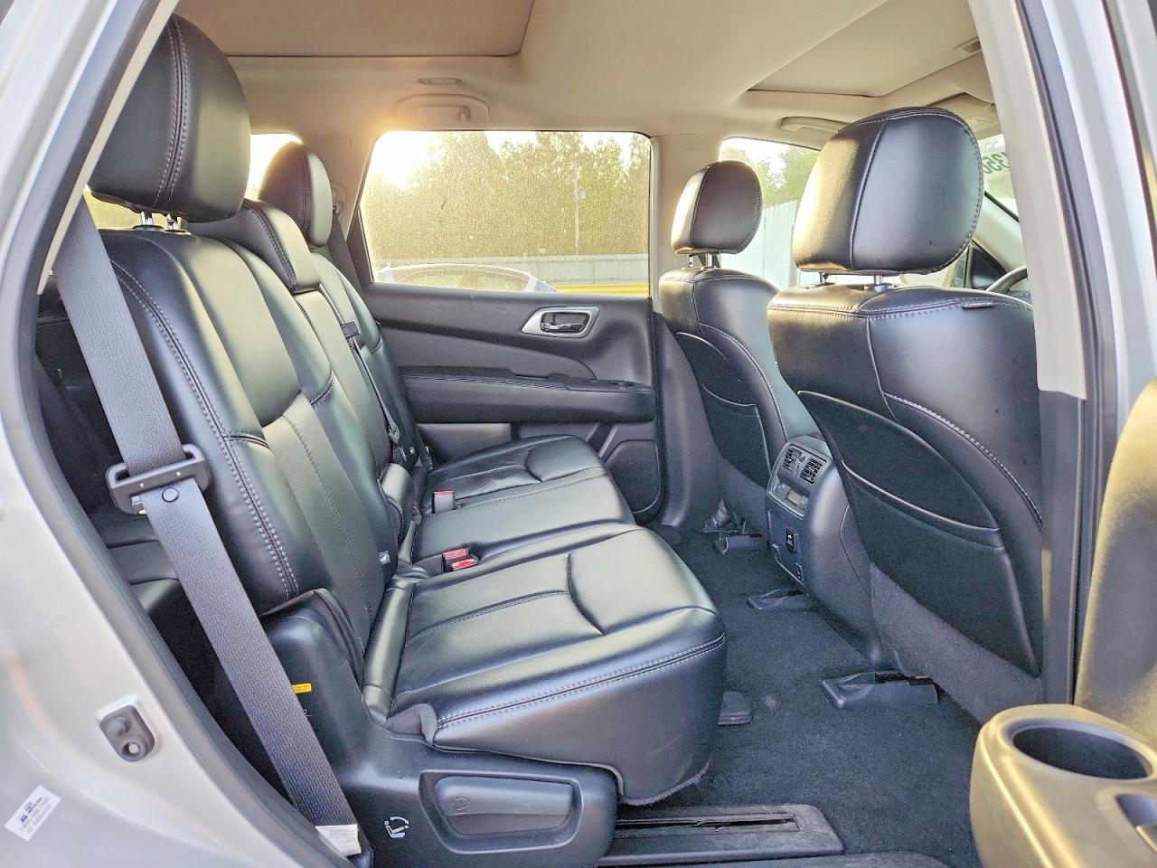 Nissan Pathfinder Sl