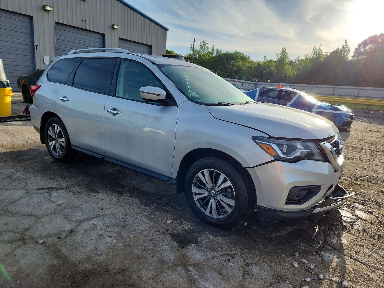 Nissan Pathfinder Sl