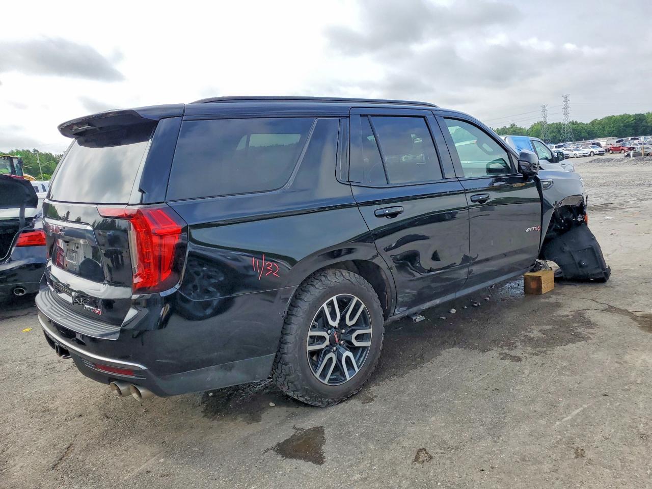 GMC Yukon At4