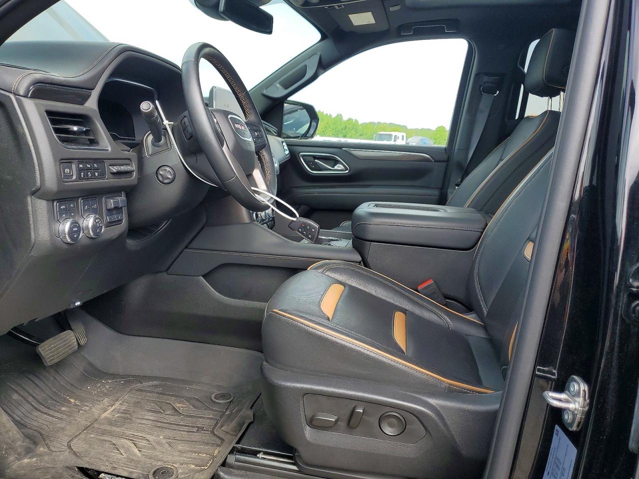 GMC Yukon At4