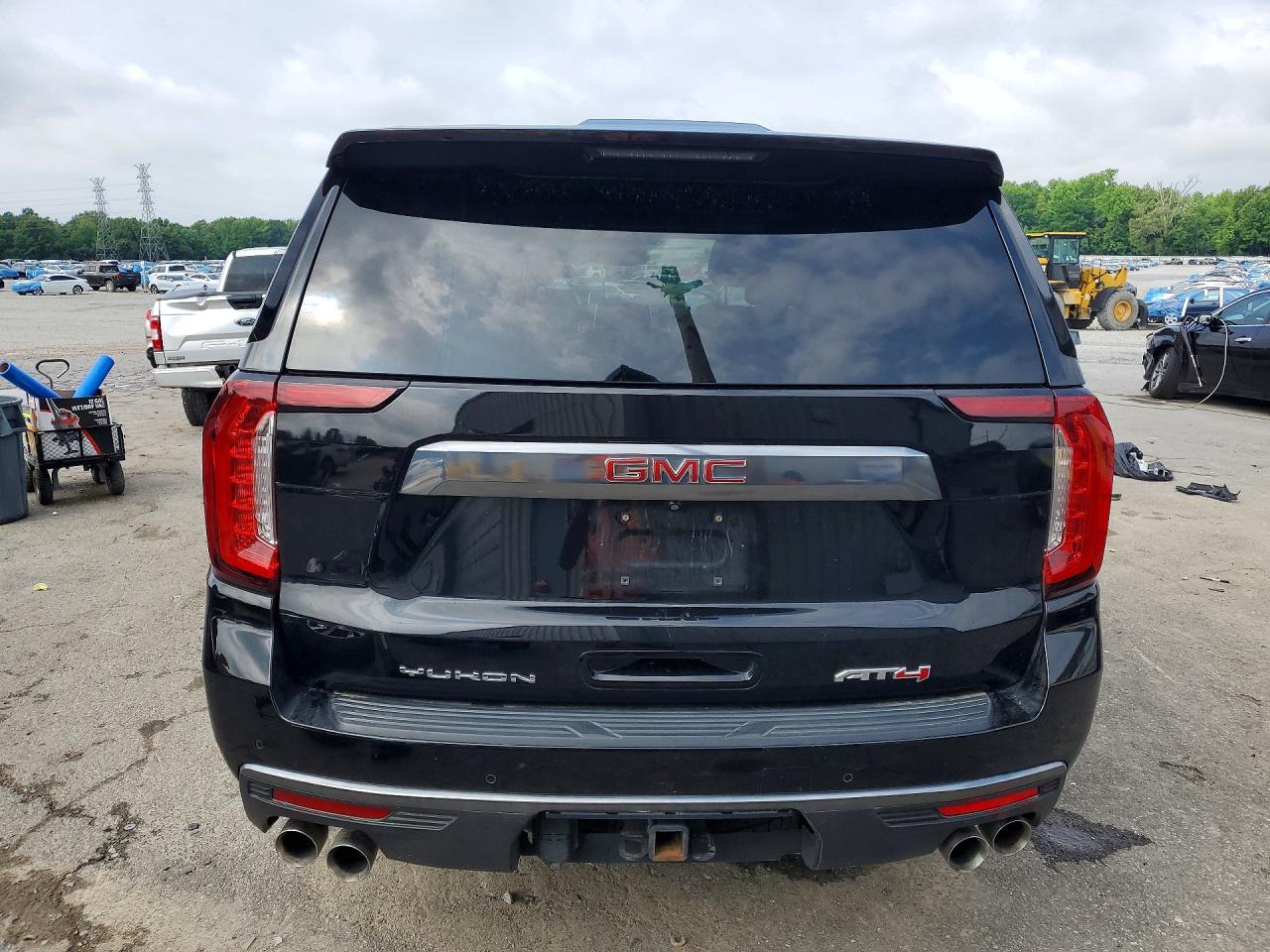 GMC Yukon At4