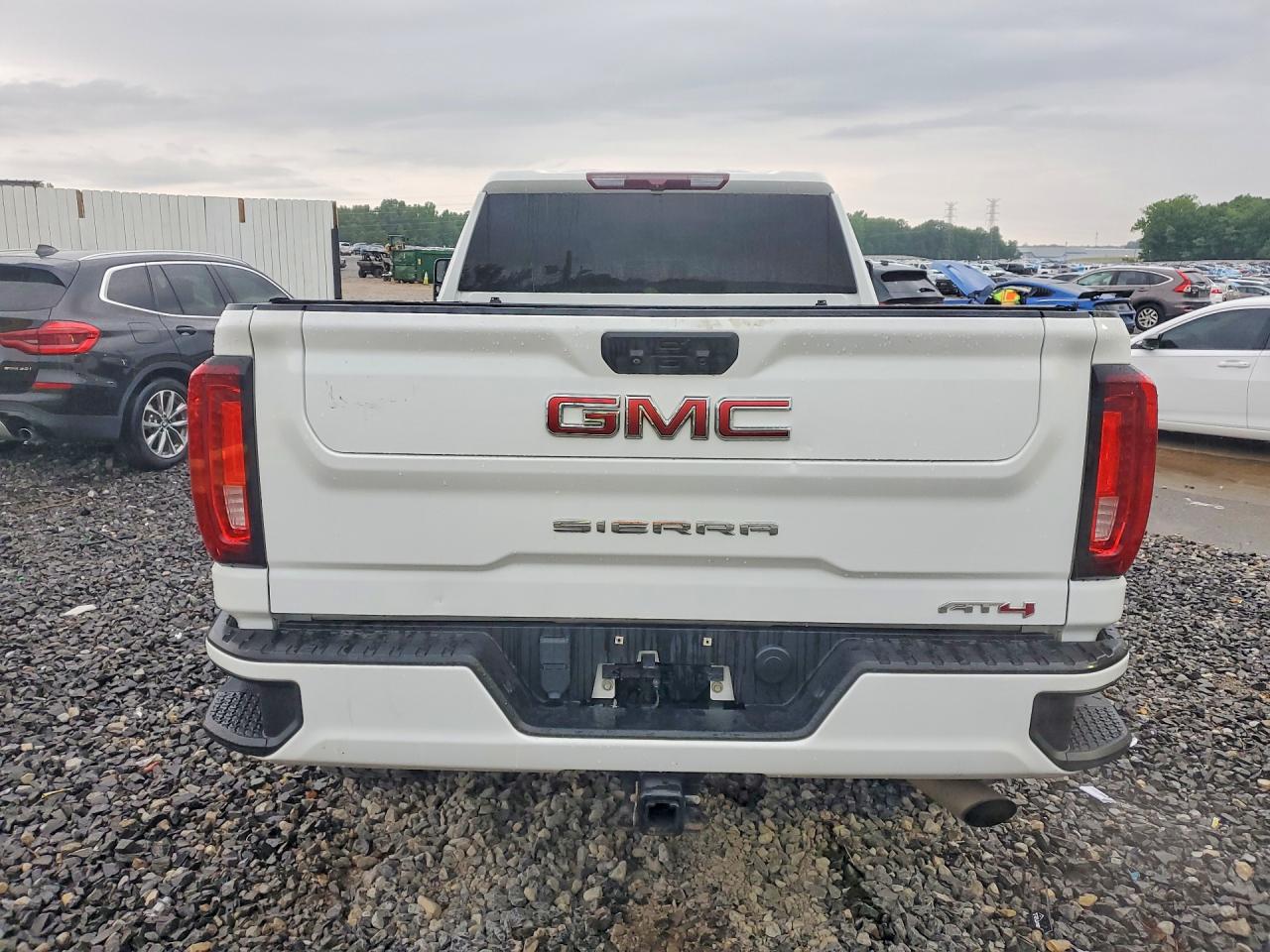 GMC Sierra