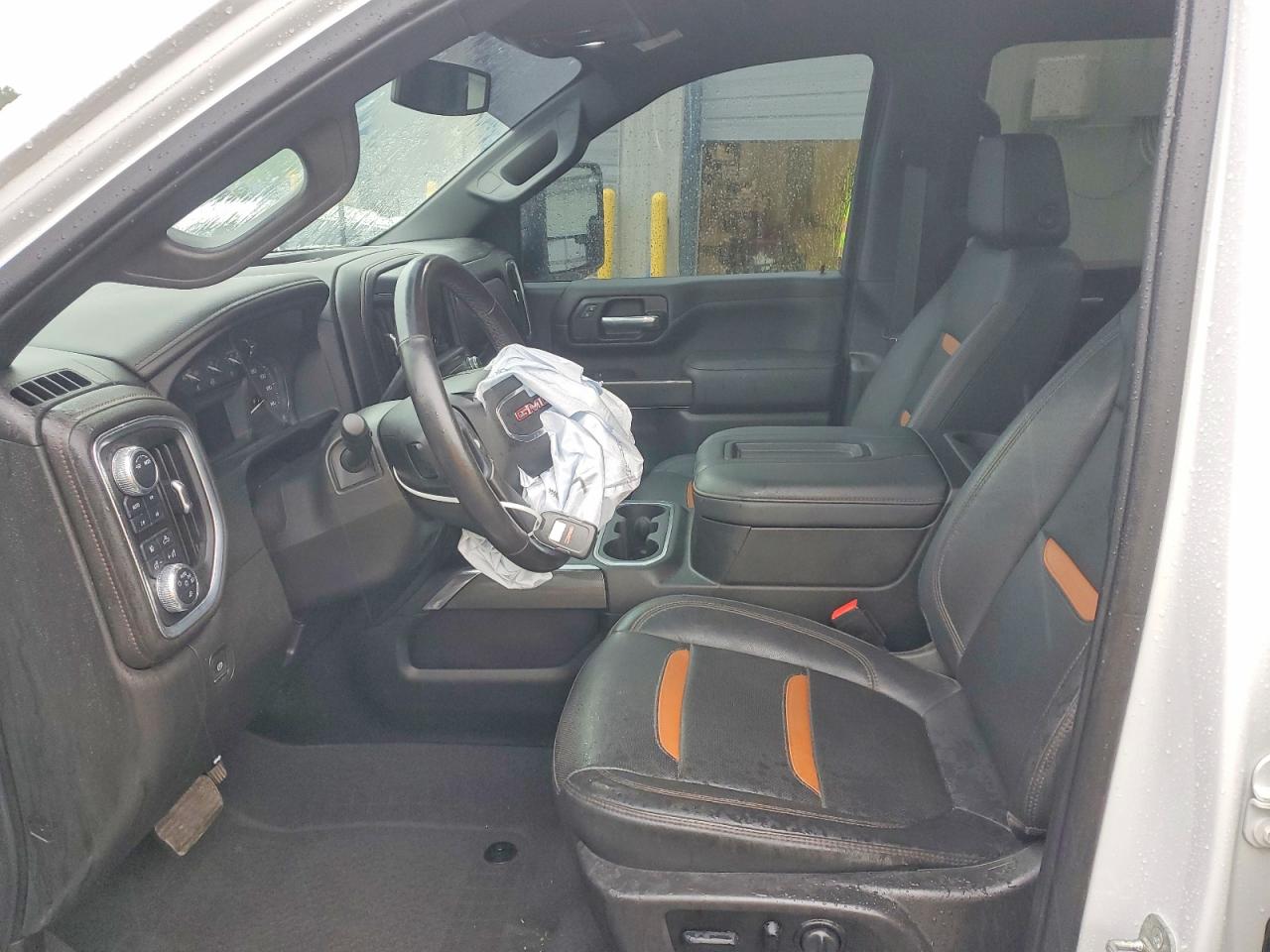 GMC Sierra