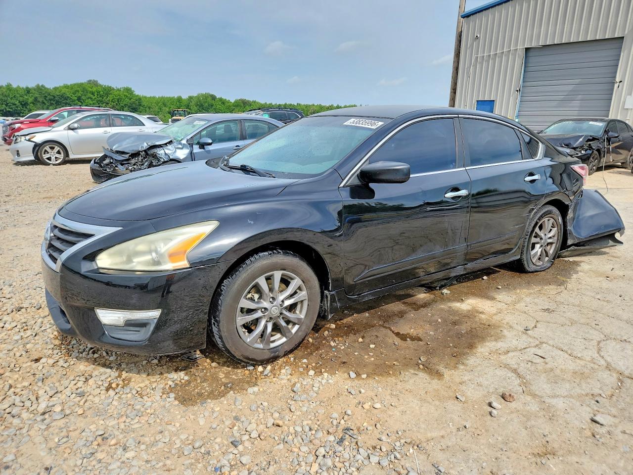 Salvage Nissan Altima Image