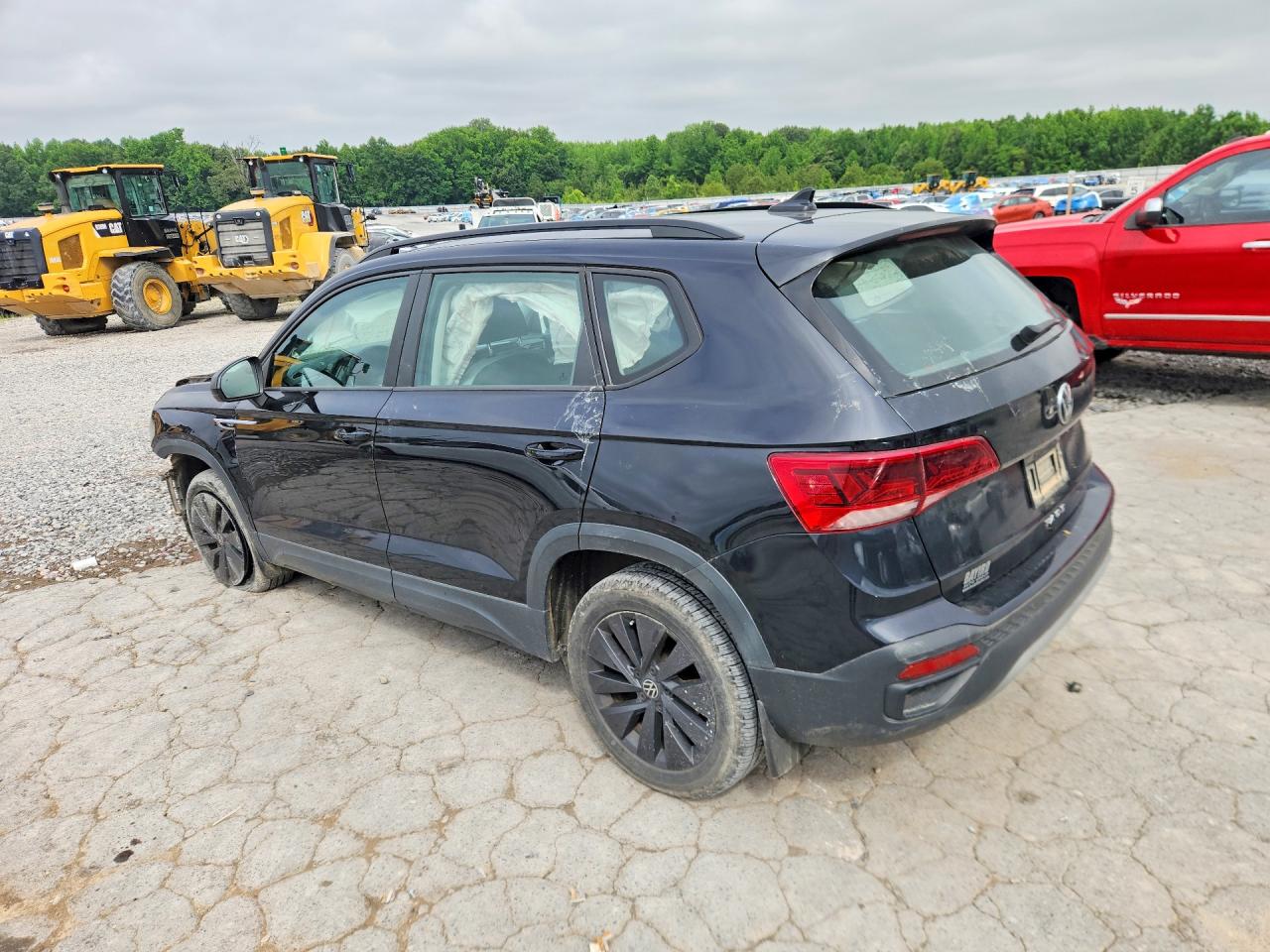 Volkswagen Taos S