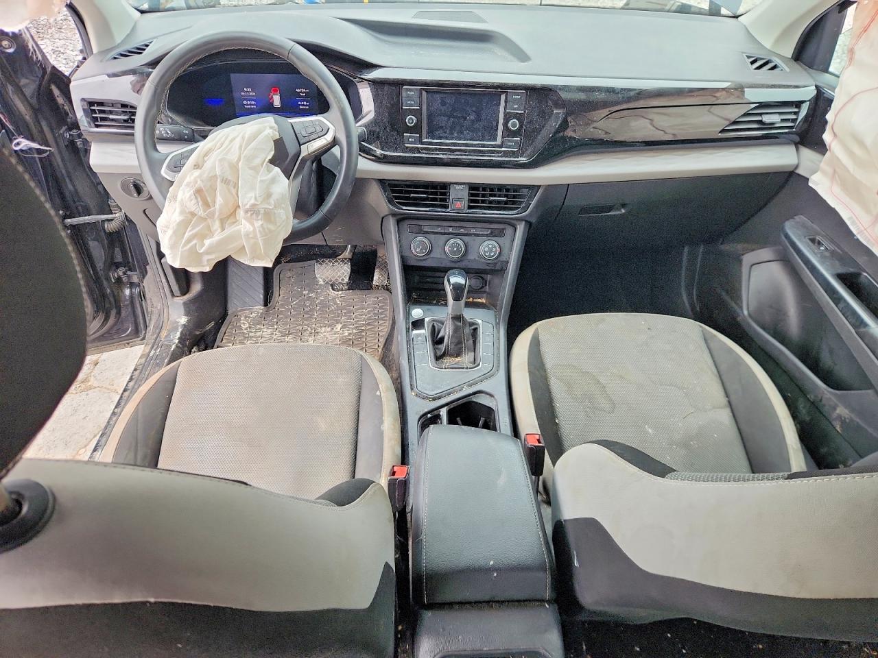 Volkswagen Taos S