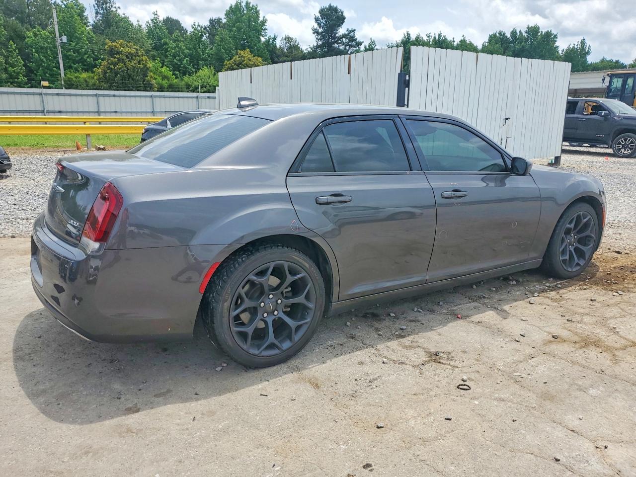 Chrysler 300 S
