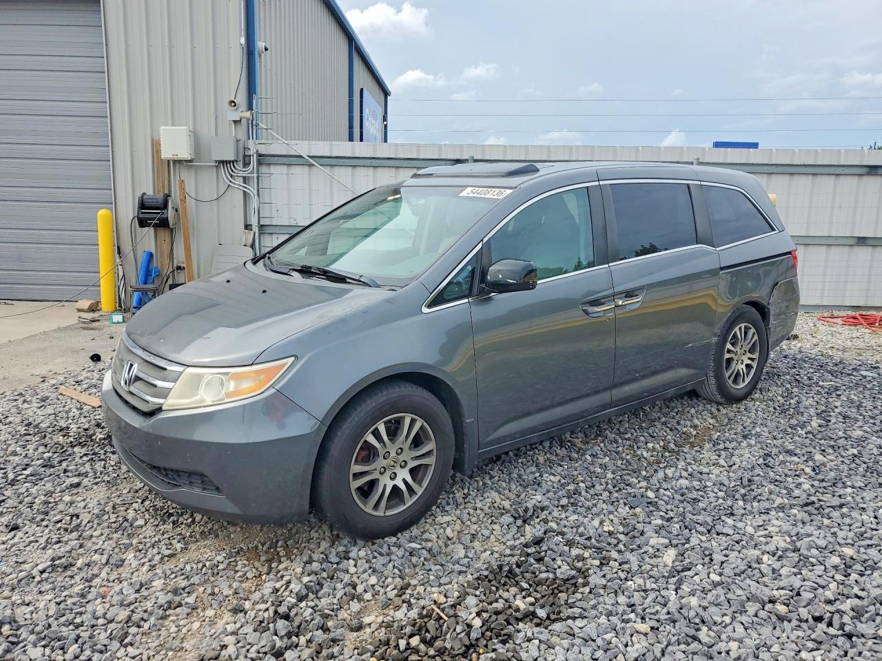 Salvage Honda Odyssey Image