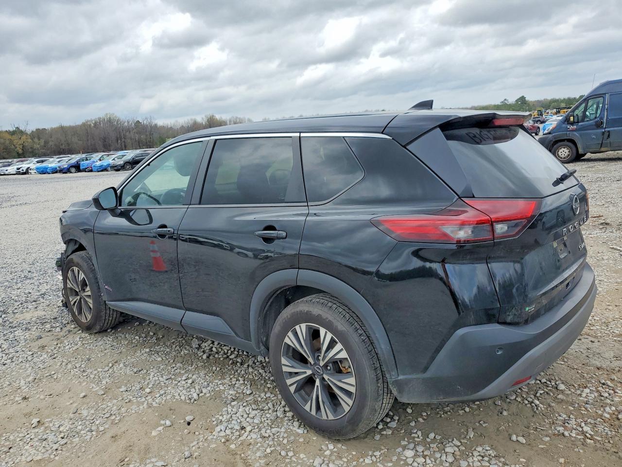 Nissan Rogue Sv