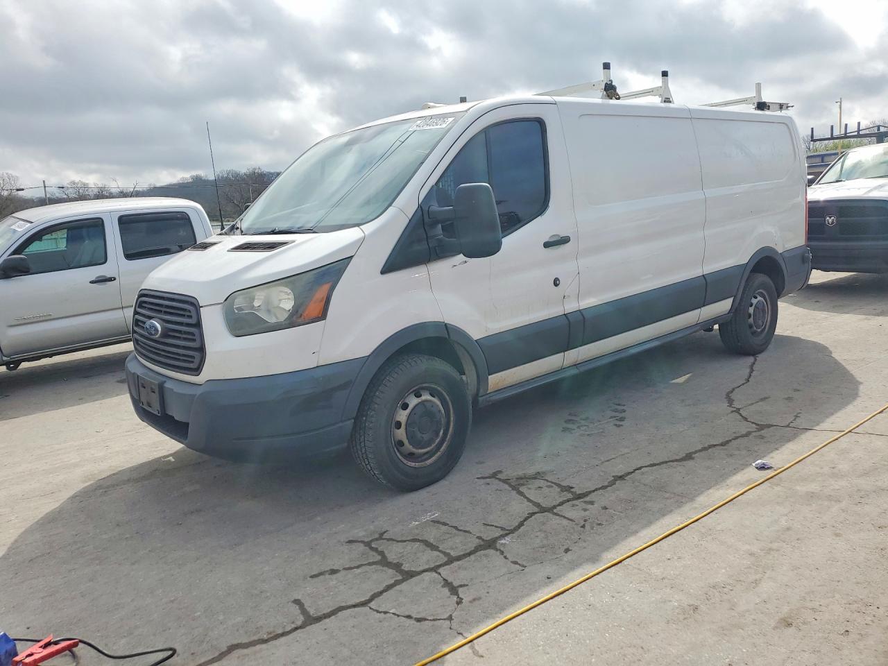 Salvage Ford Transit Image