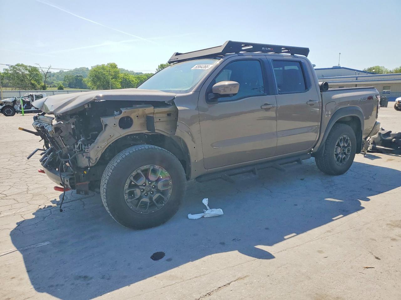 Salvage Nissan Frontier Image