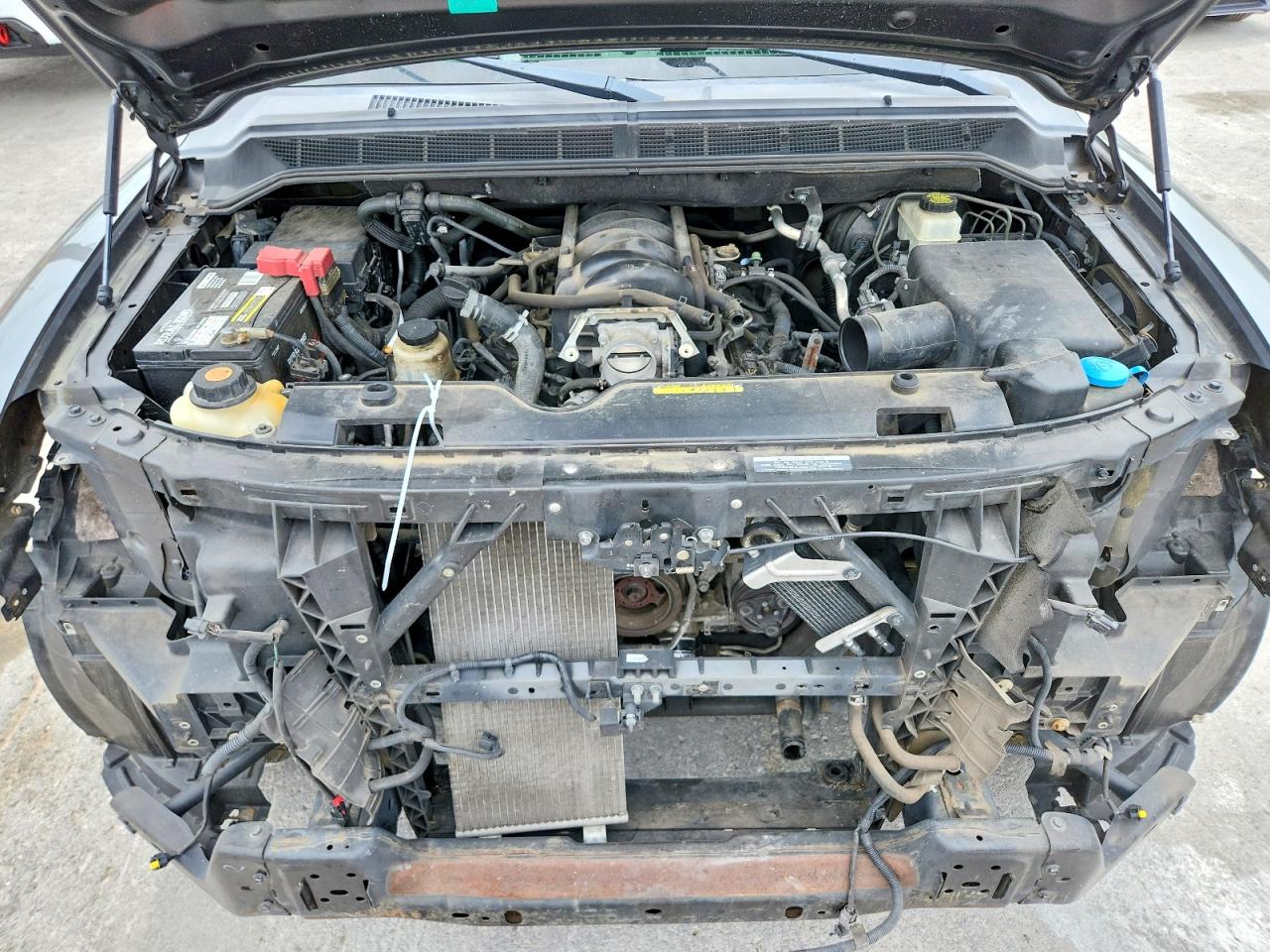 Nissan Armada Sv