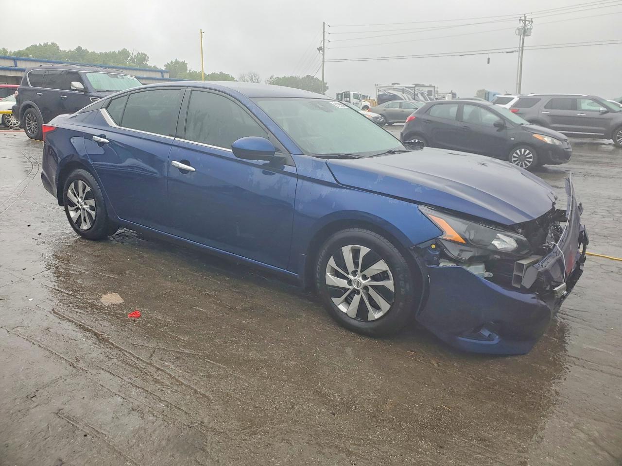 Nissan Altima S