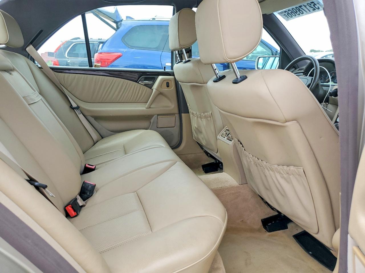 Mercedes-Benz E-Class 320