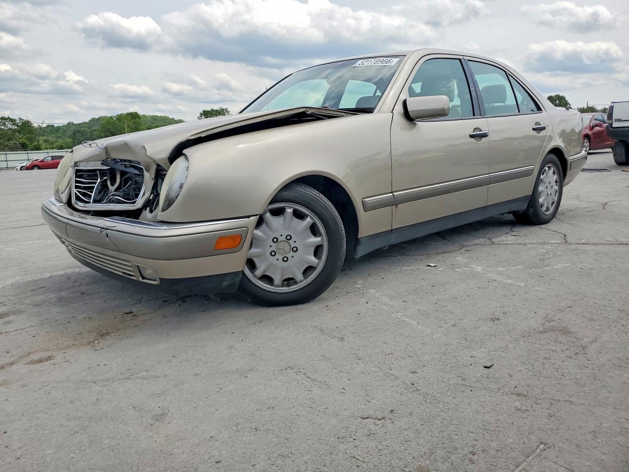 Salvage Mercedes-Benz E-Class Image