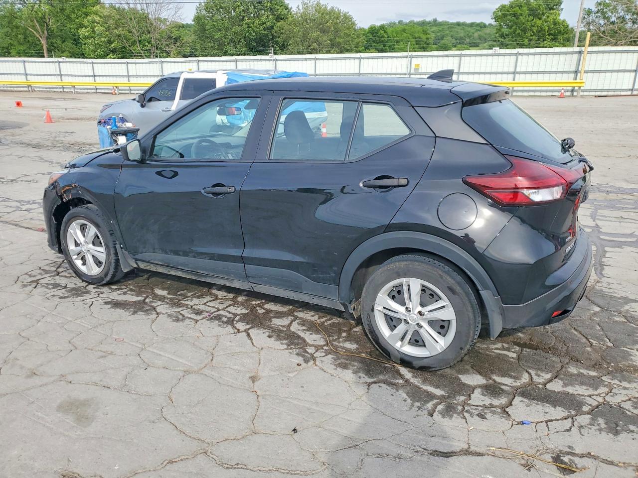 Nissan Kicks S